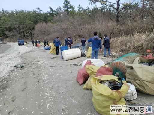27-해양쓰레기 정화활동(봄맞이 대청소).jpg