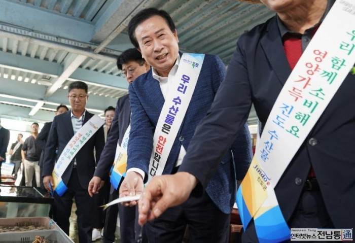 목포시, 진도수산시장에서 수산물 소비 촉진 캠페인 전개(3).jpg